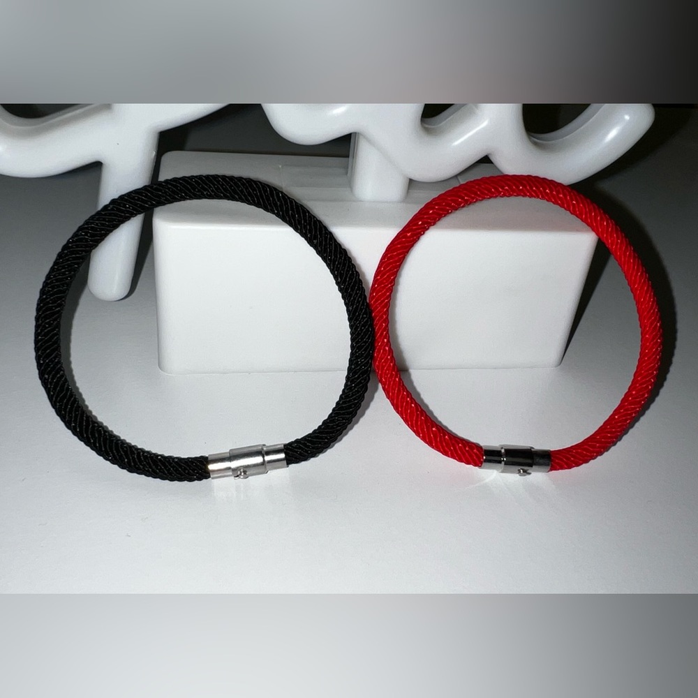 Red Rope Braided Bracelet. - Picture 2 of 2